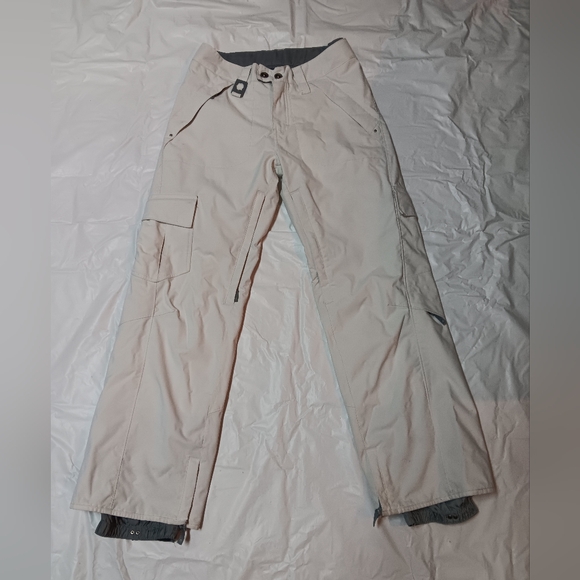 Empyre Women's White- Cream Snow Cargo Pants Size S